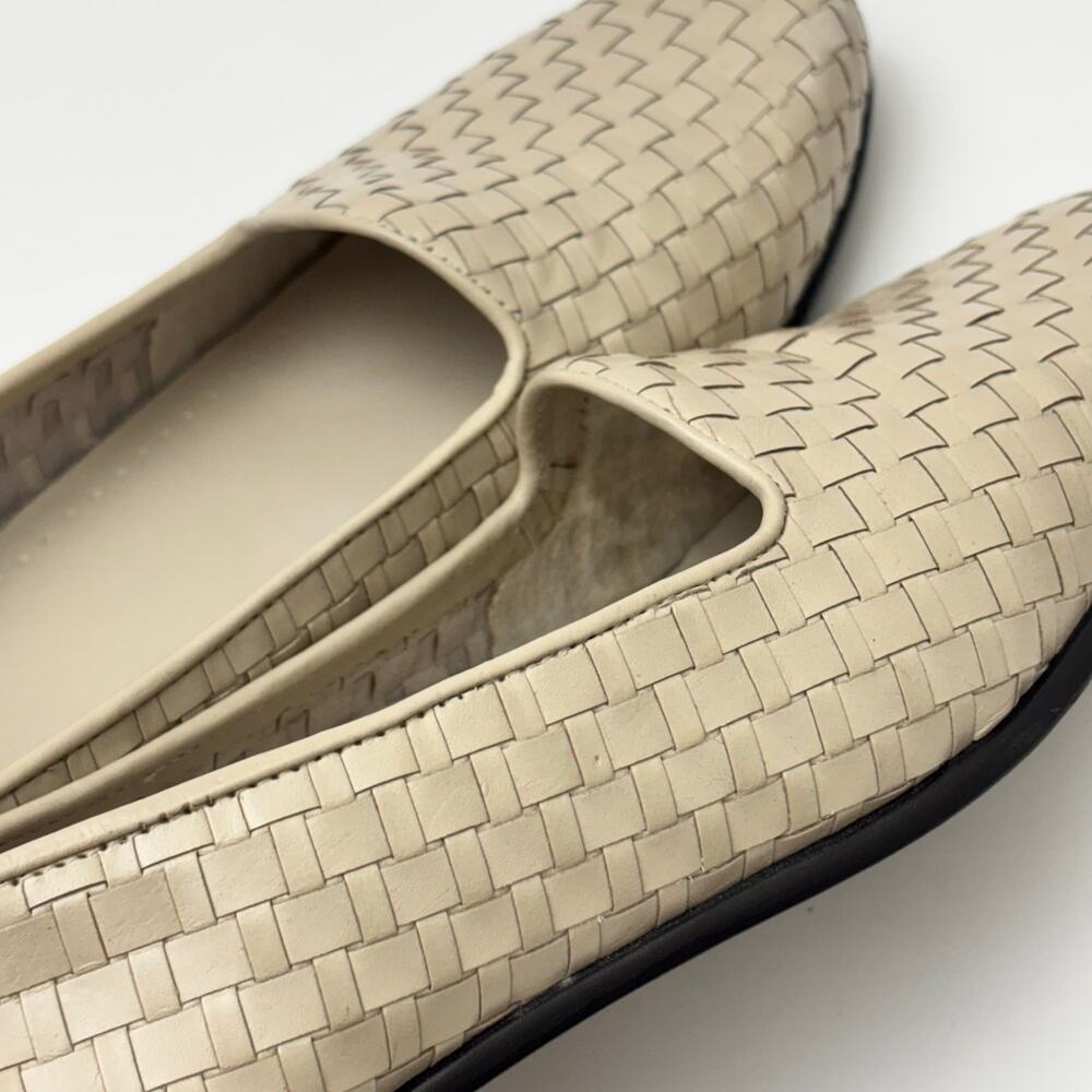 Trotters Bone Cream Woven Slip On Flat Loafers Women's Size 10.5 - Picture 5 of 8